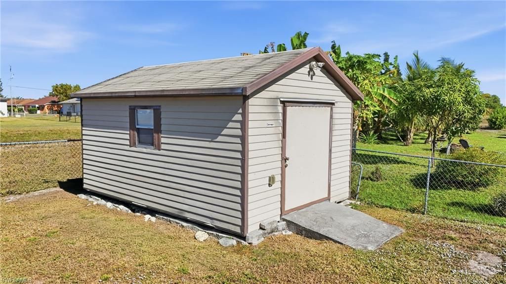 203 Manatee St, Fort Myers, FL 33913 Photo