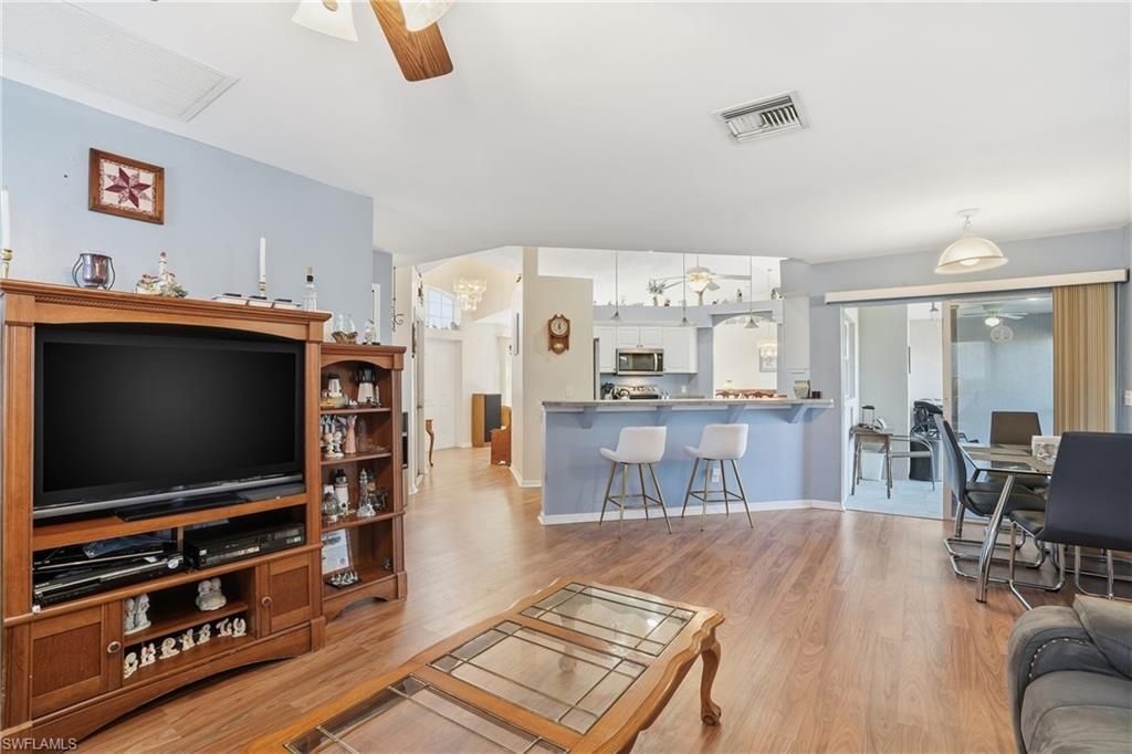 203 Manatee St, Fort Myers, FL 33913 Photo