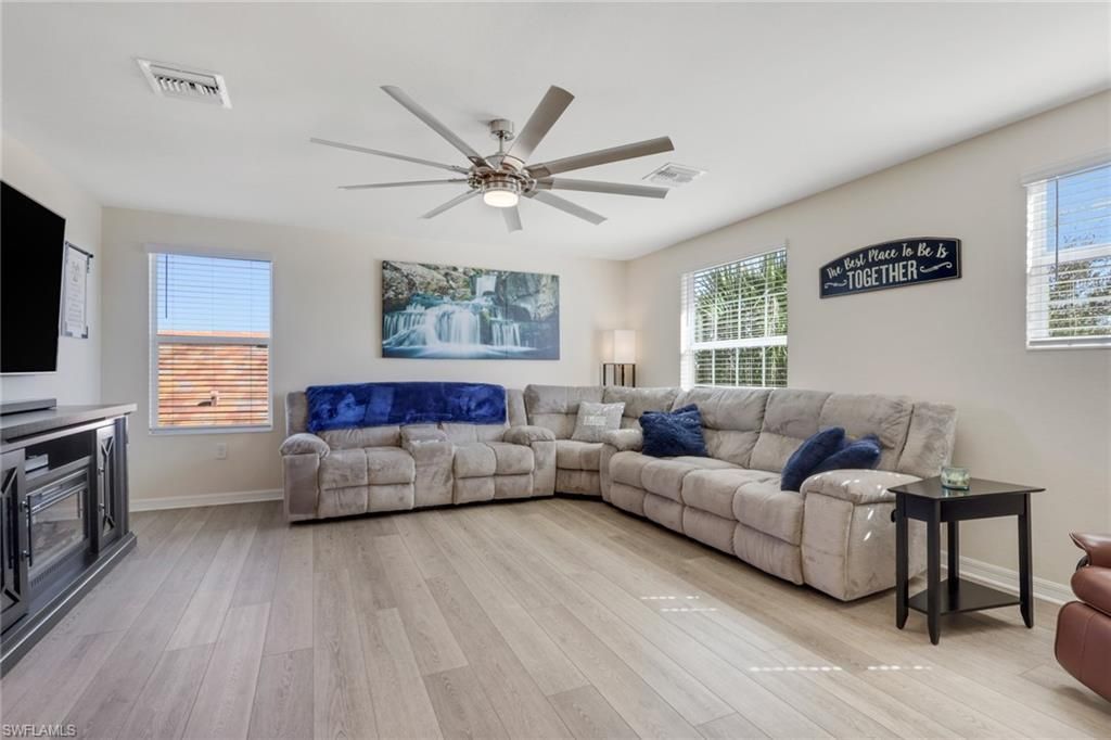 4035 E Hampton Cir, Alva, FL 33920 Photo