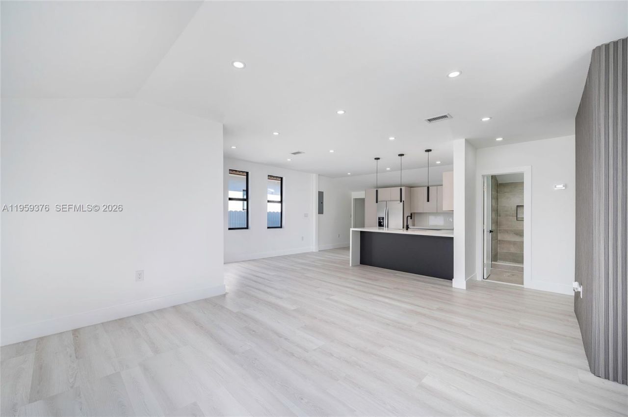 2363 SW 11th Ter, Miami, FL 33135 Photo