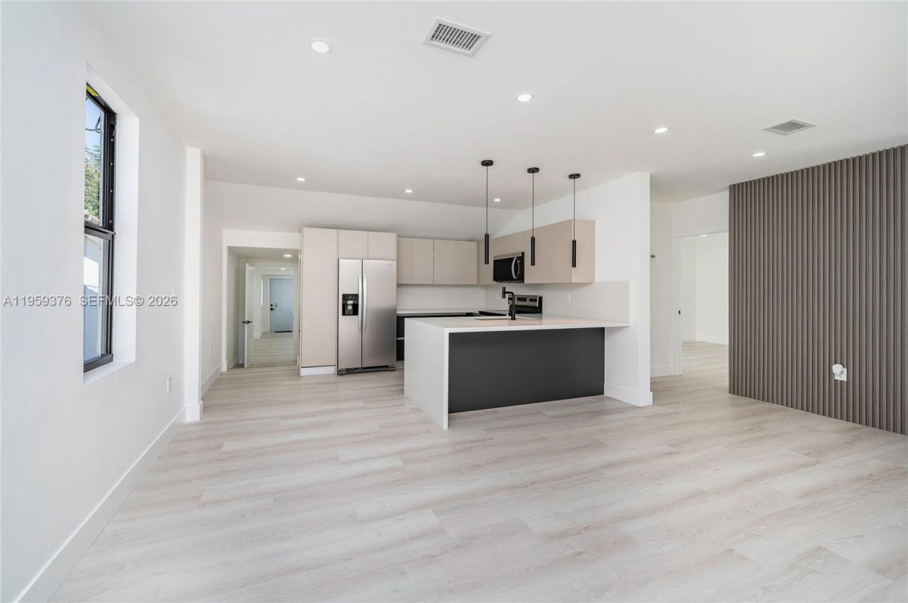 2363 SW 11th Ter, Miami, FL 33135 Photo