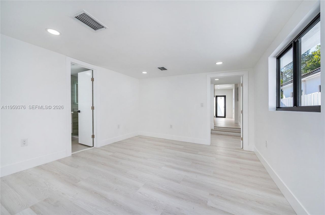 2363 SW 11th Ter, Miami, FL 33135 Photo