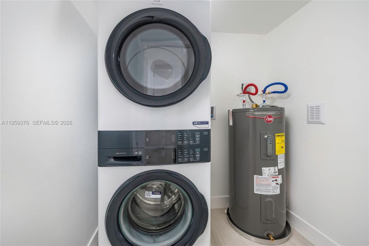 2363 SW 11th Ter, Miami, FL 33135 Photo