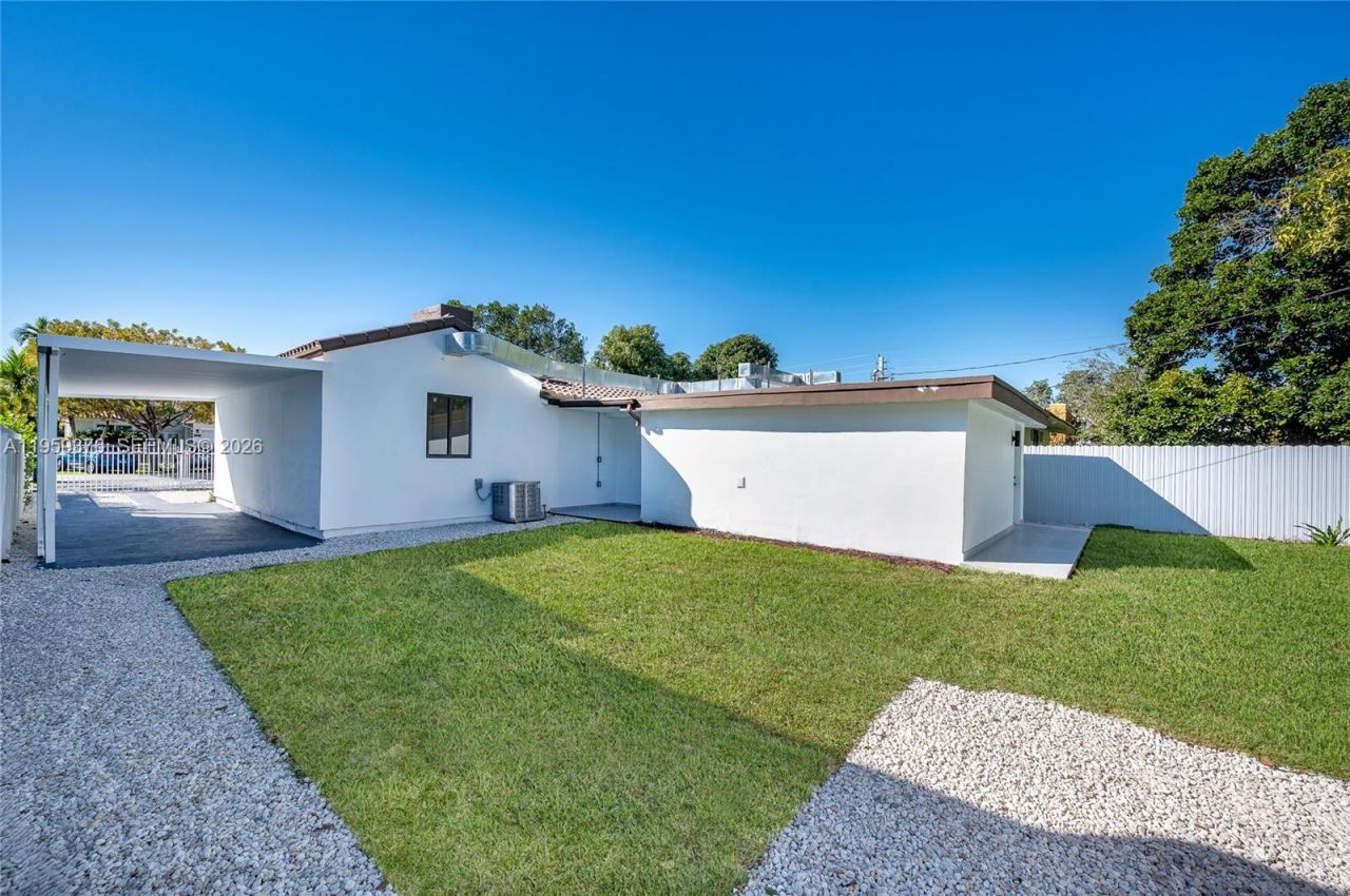 2363 SW 11th Ter, Miami, FL 33135 Photo