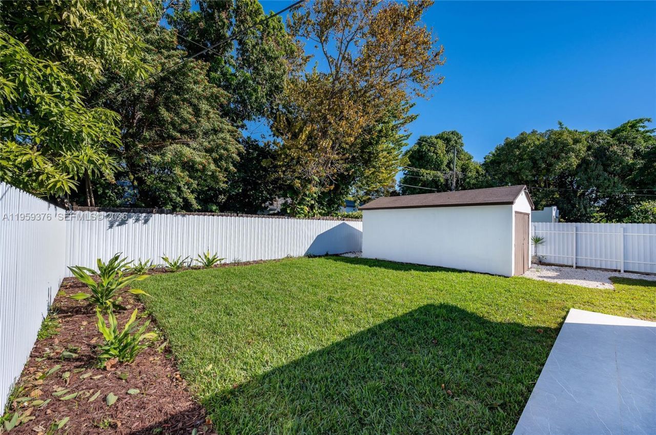 2363 SW 11th Ter, Miami, FL 33135 Photo