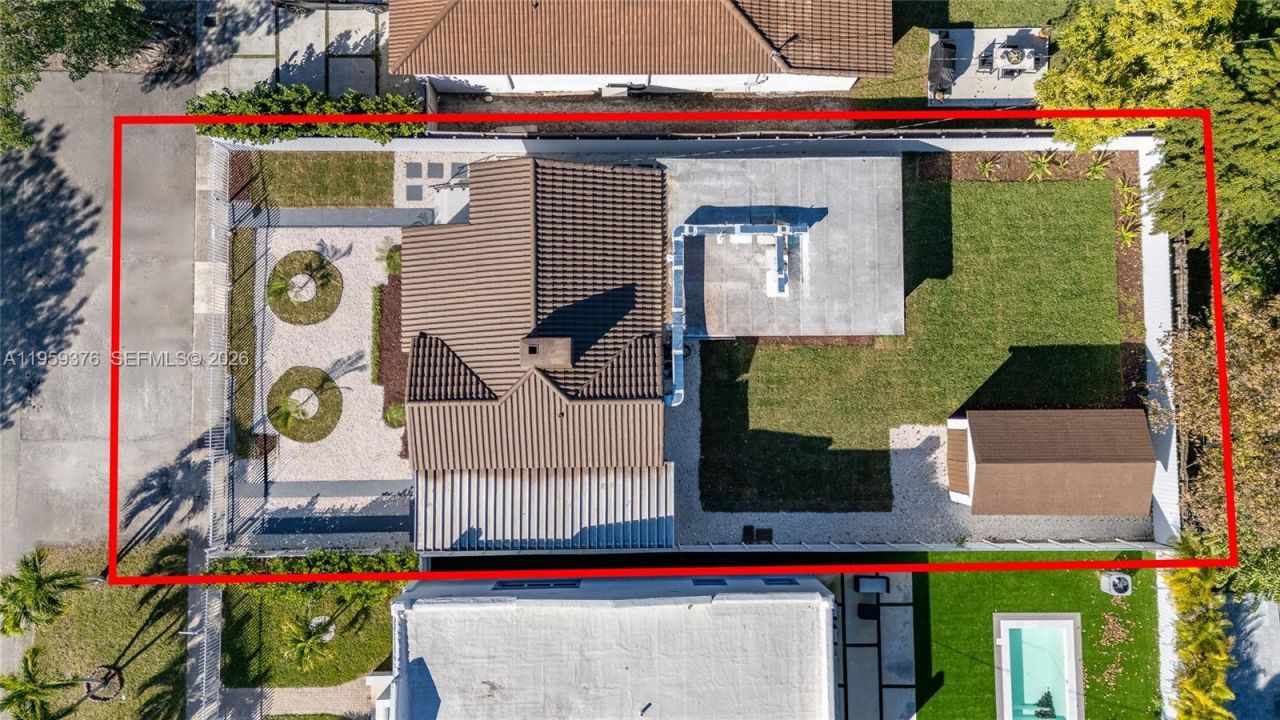 2363 SW 11th Ter, Miami, FL 33135 Photo