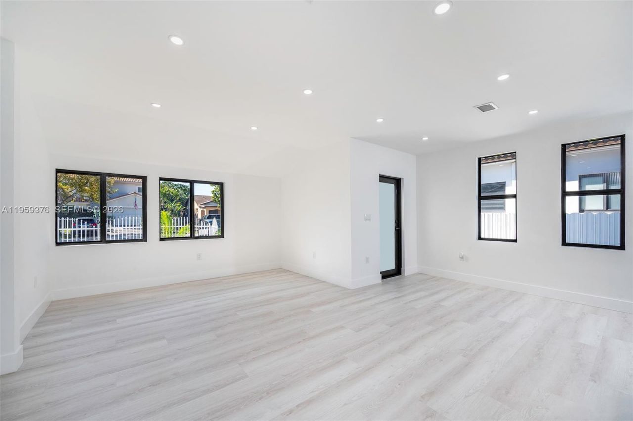 2363 SW 11th Ter, Miami, FL 33135 Photo