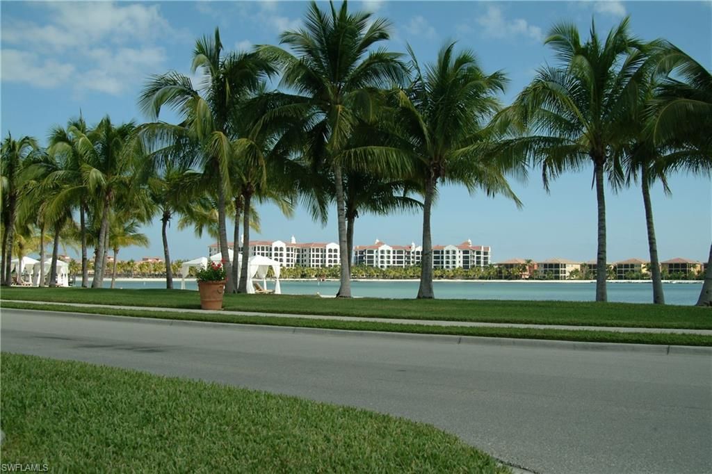 10160 Bellavista Cir , Unit 1202, Miromar Lakes, FL 33913 Photo