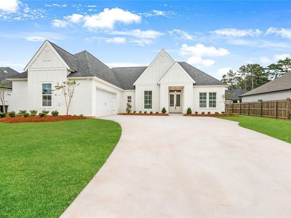 720 ELISE Lane, Madisonville, LA 70447
