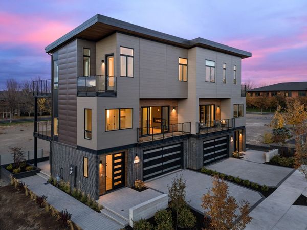 212 SW Log Court, Bend, OR 97702