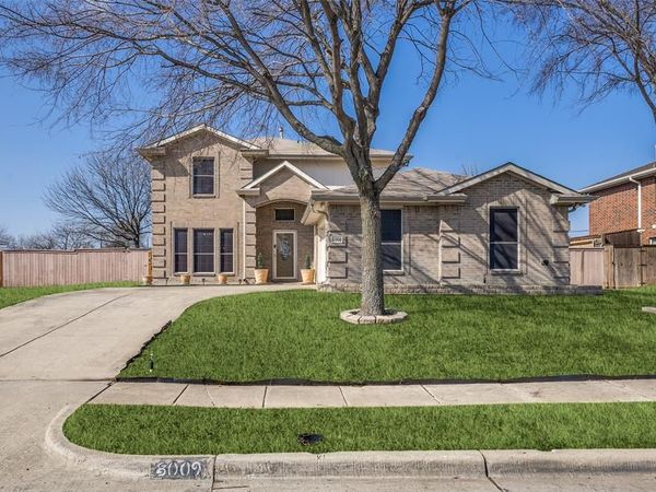 8009 Trophy Court, Rowlett, TX 75089