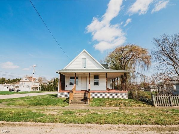 216 Blennerhassett Avenue, Belpre, OH 45714