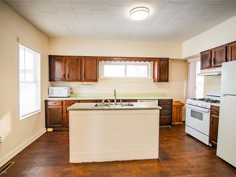 216 Blennerhassett Avenue, Belpre, OH 45714 Photo 10