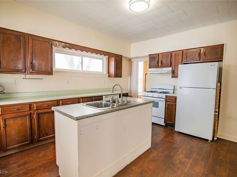 216 Blennerhassett Avenue, Belpre, OH 45714 Photo 8