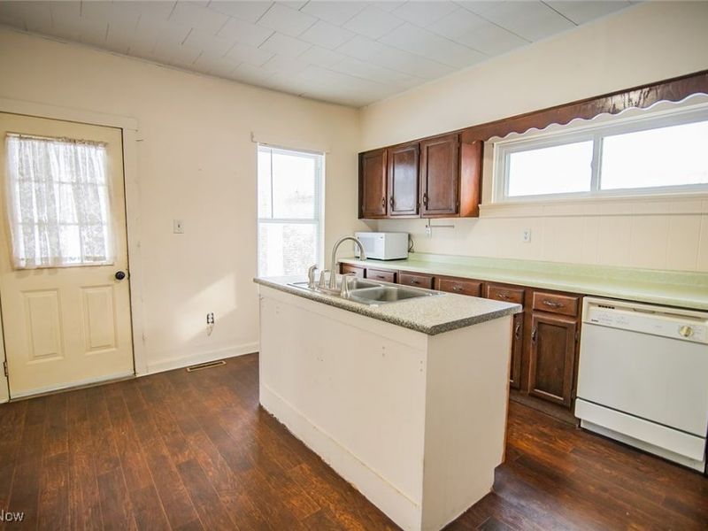 216 Blennerhassett Avenue, Belpre, OH 45714 Photo 9