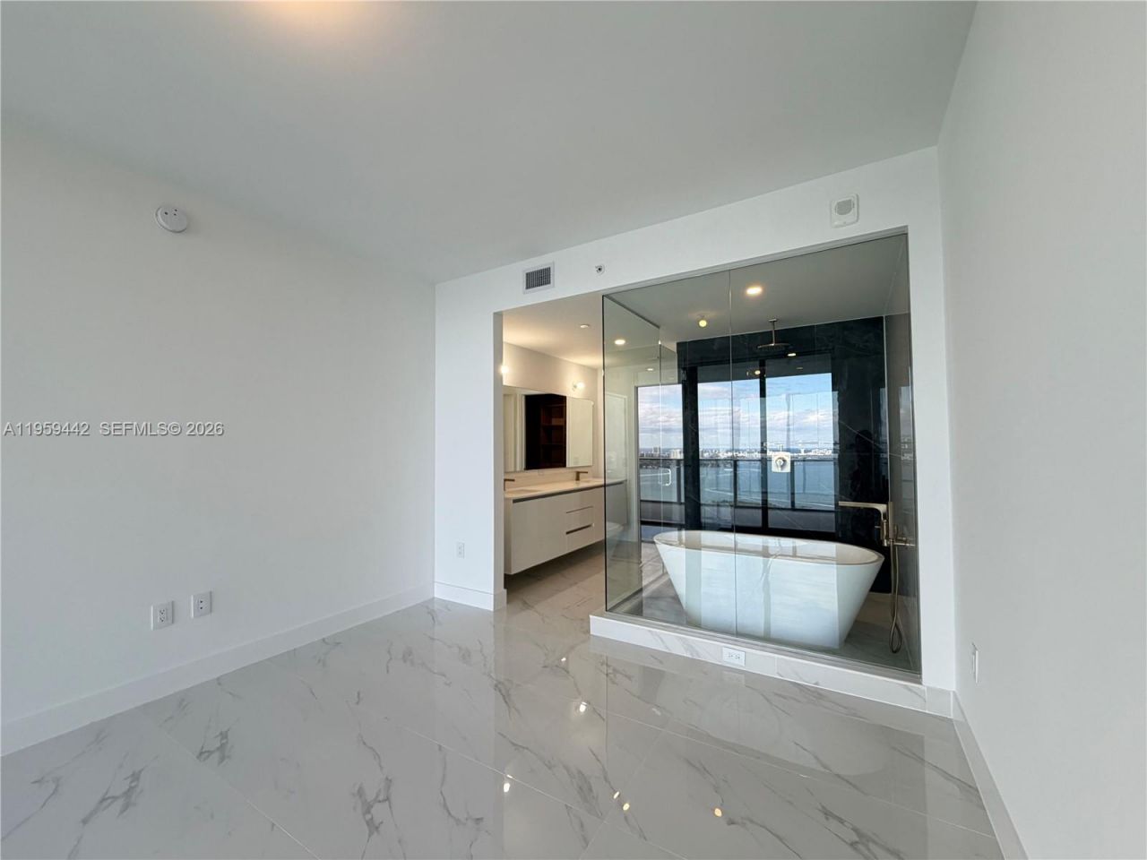 700 NE 24, Unit 3503, Miami, FL 33137 Photo