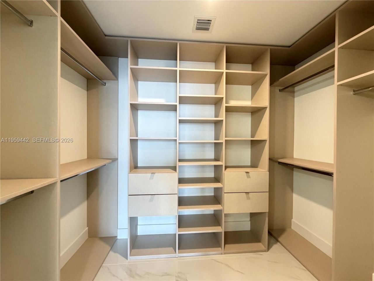 700 NE 24, Unit 3503, Miami, FL 33137 Photo