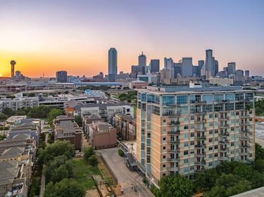 1001 Belleview Street, Unit 305, Dallas, TX 75215