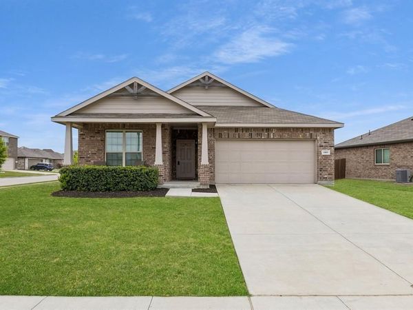 1061 Stanridge Lane, Van Alstyne, TX 75495