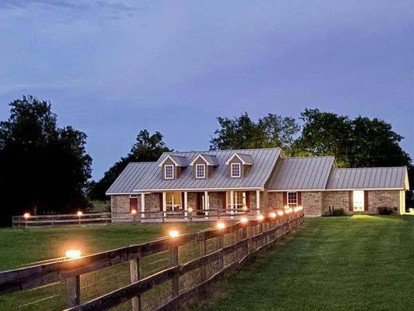 424 N Crawford LN N, Bartlett, TX 76511