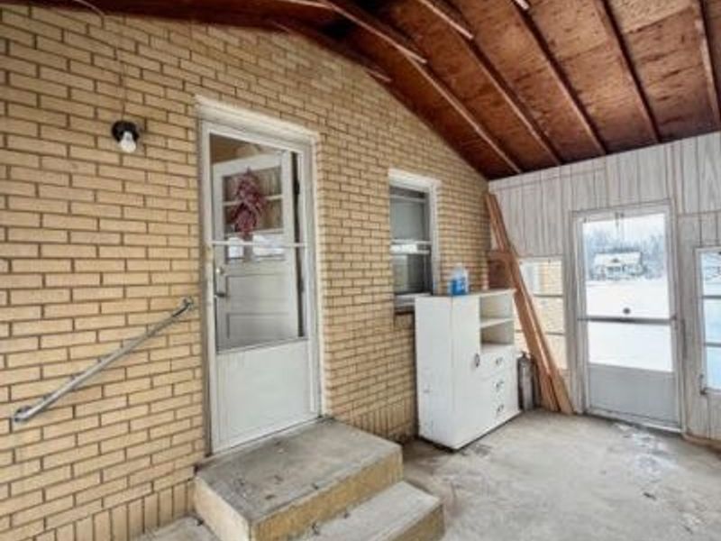 7931 Service Street, Masury, OH 44438 Photo 3