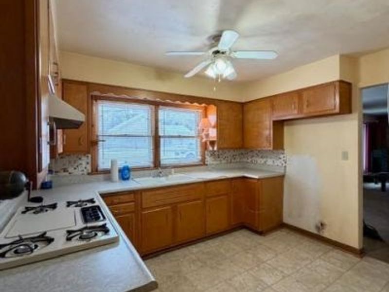 7931 Service Street, Masury, OH 44438 Photo 4