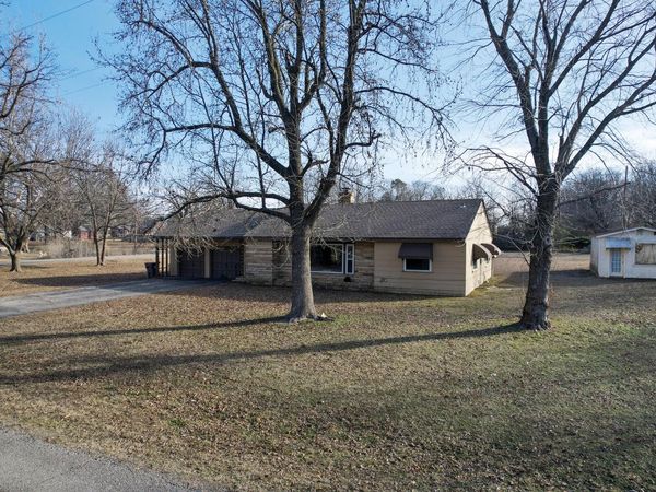 608 N 2nd Street , Jay, OK 74346