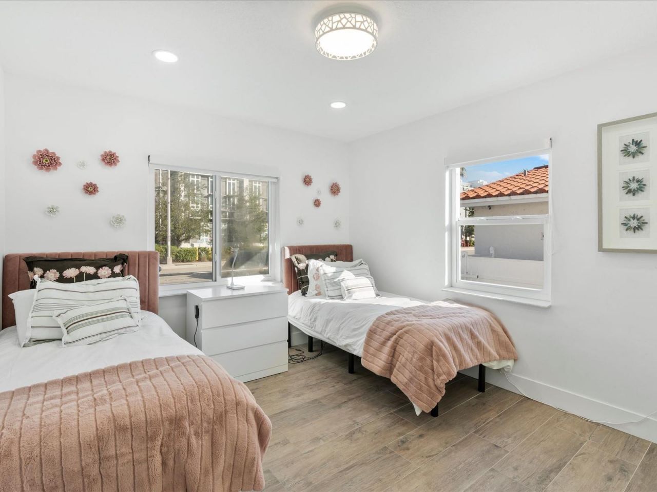 9232 Harding Avenue, Surfside, FL 33154 Photo