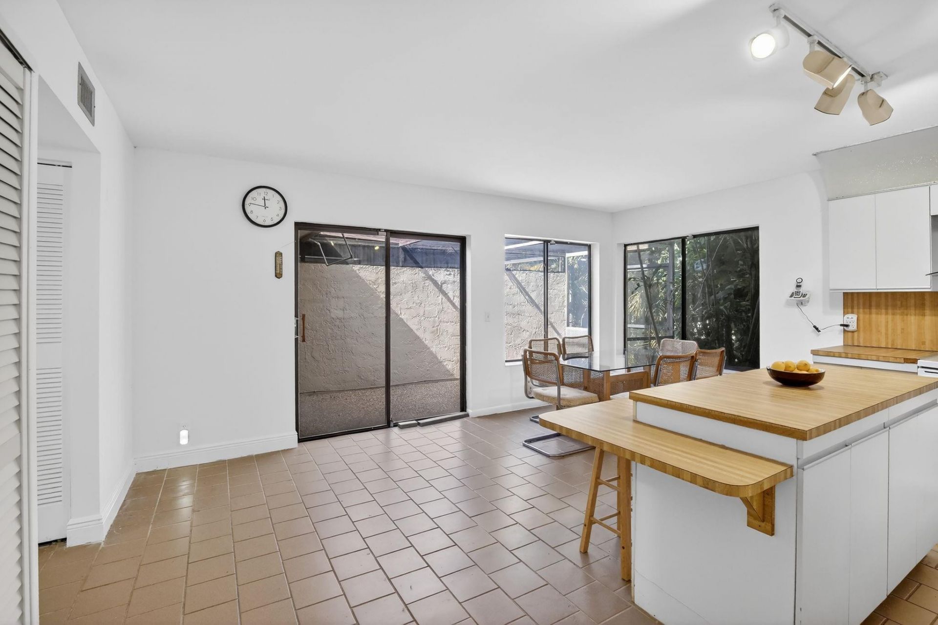 16807 Patio Village Ln, Weston, FL 33326 Photo