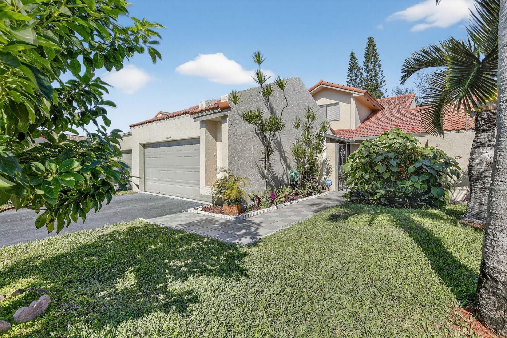 16807 Patio Village Ln, Weston, FL 33326 Photo