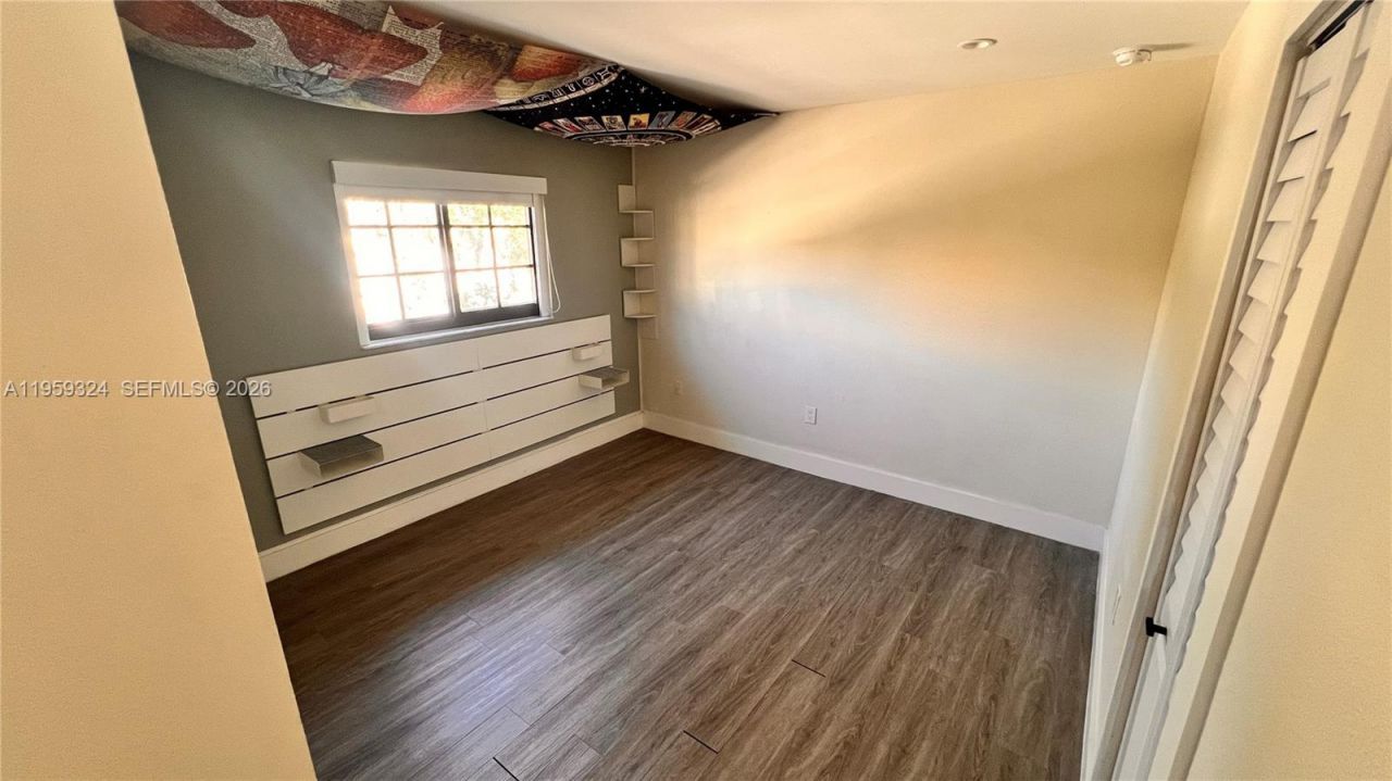 3538 SW 17th St, Unit 1B, Miami, FL 33145 Photo