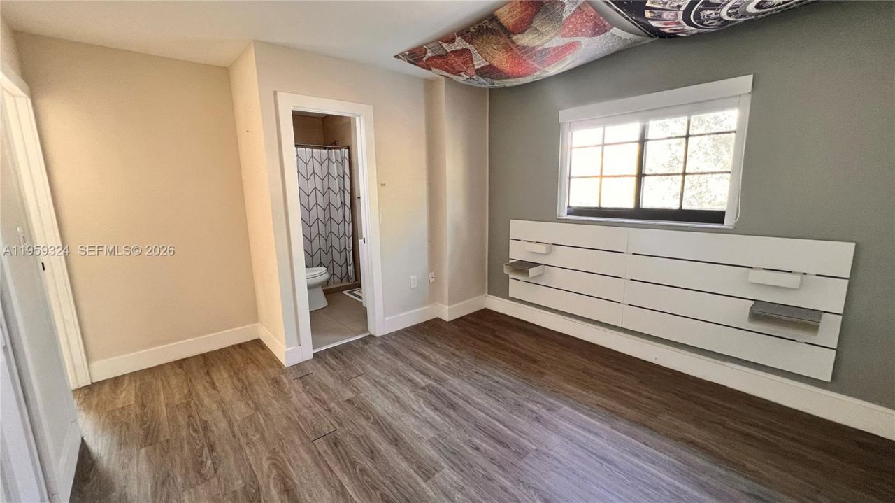 3538 SW 17th St, Unit 1B, Miami, FL 33145 Photo