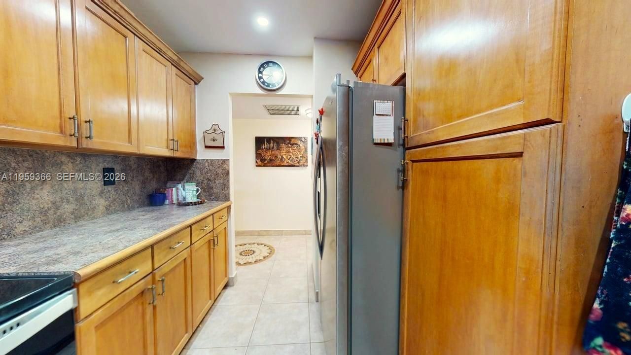 600 Three Islands Blvd , Unit 1004, Hallandale Beach, FL 33009 Photo