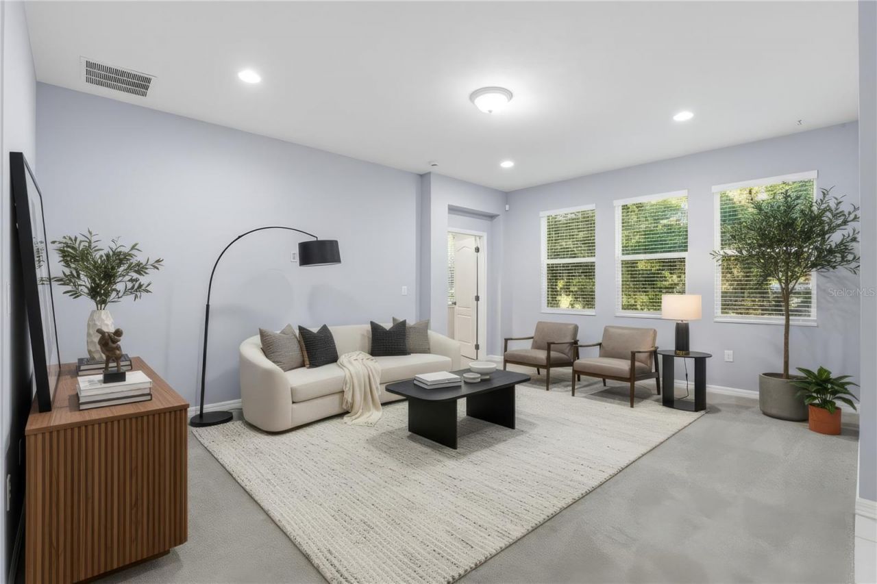 4079 Lake Bosse View Drive, Orlando, FL 32810 Photo