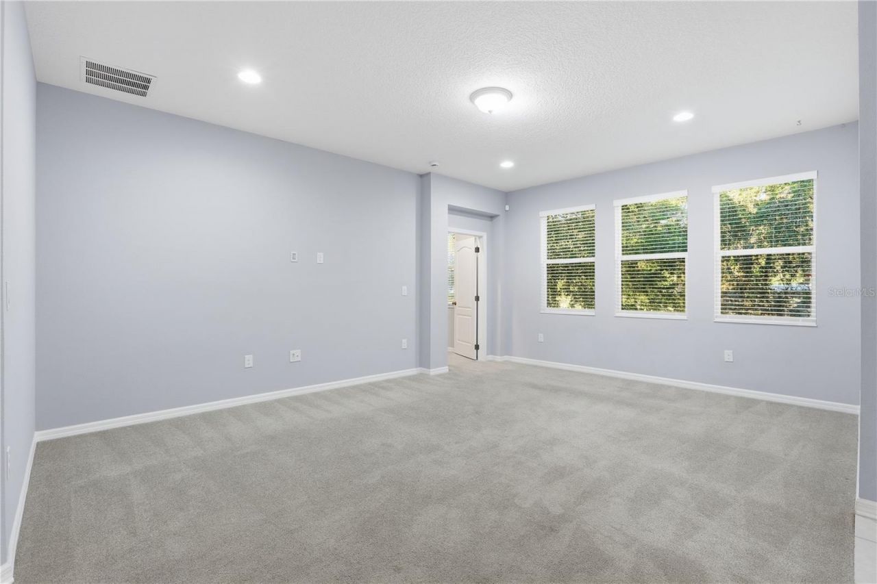 4079 Lake Bosse View Drive, Orlando, FL 32810 Photo