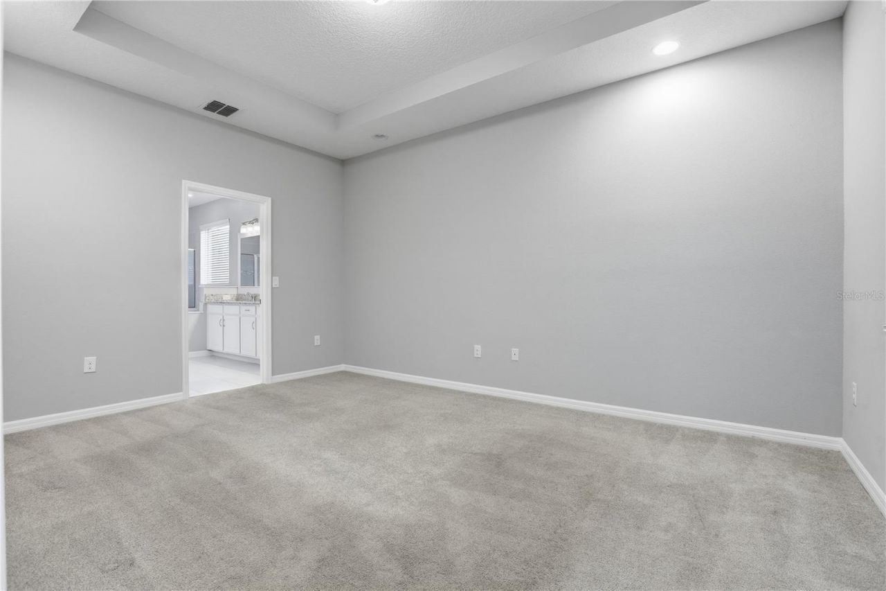 4079 Lake Bosse View Drive, Orlando, FL 32810 Photo