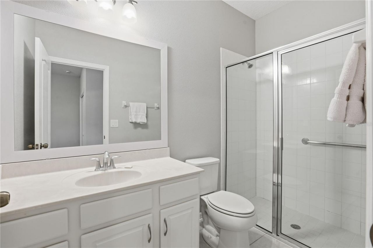 4079 Lake Bosse View Drive, Orlando, FL 32810 Photo