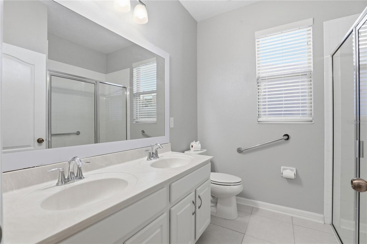 4079 Lake Bosse View Drive, Orlando, FL 32810 Photo