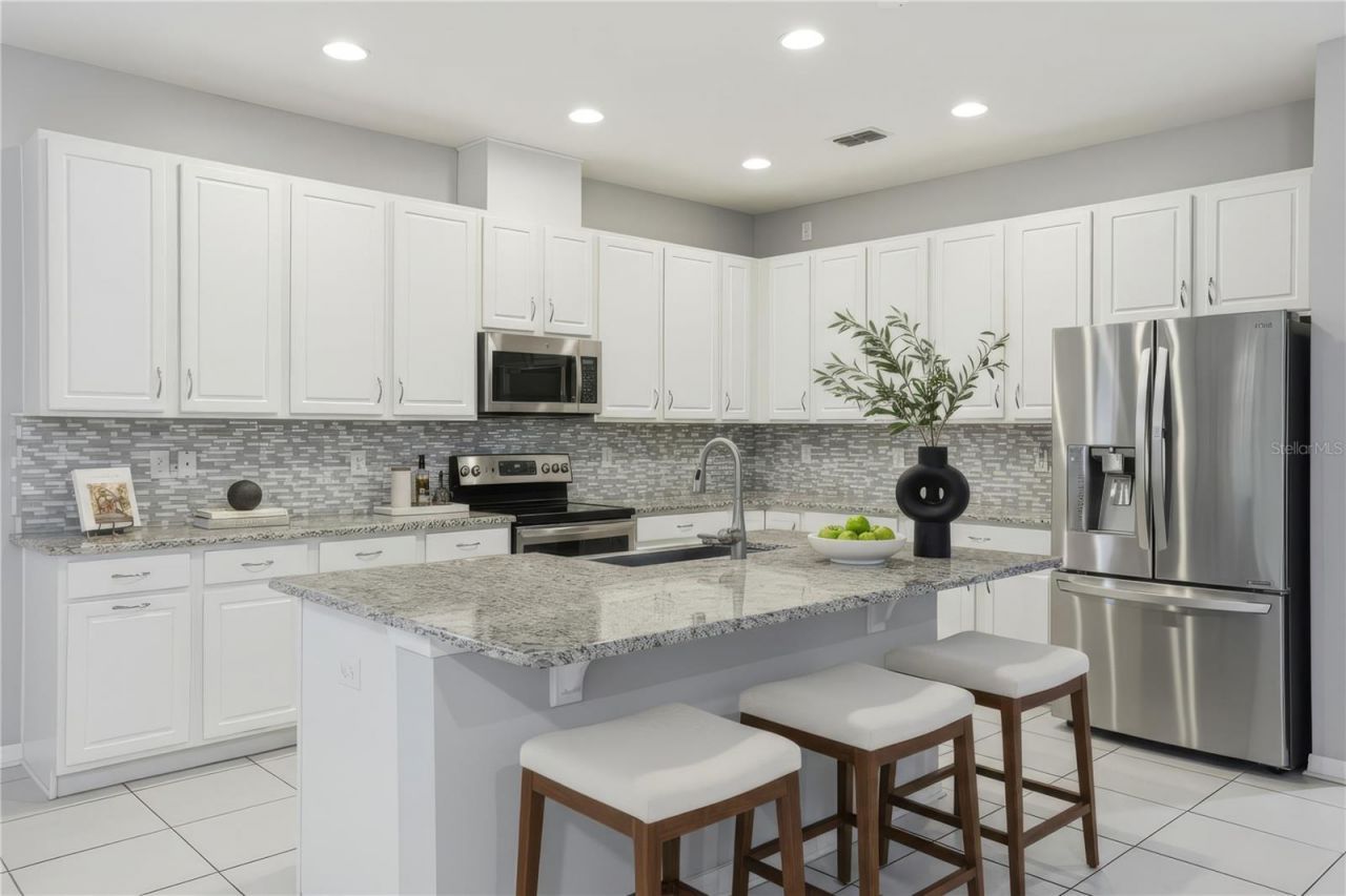 4079 Lake Bosse View Drive, Orlando, FL 32810 Photo