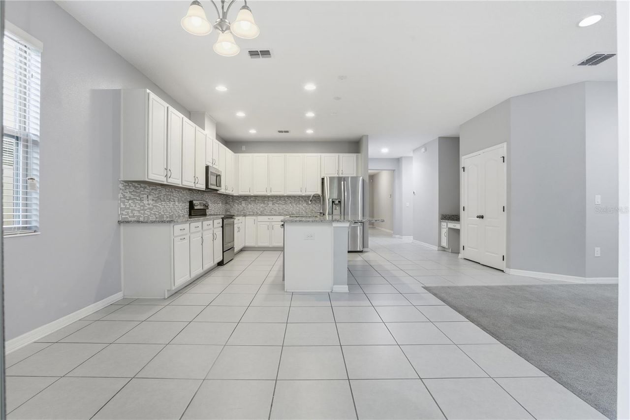 4079 Lake Bosse View Drive, Orlando, FL 32810 Photo