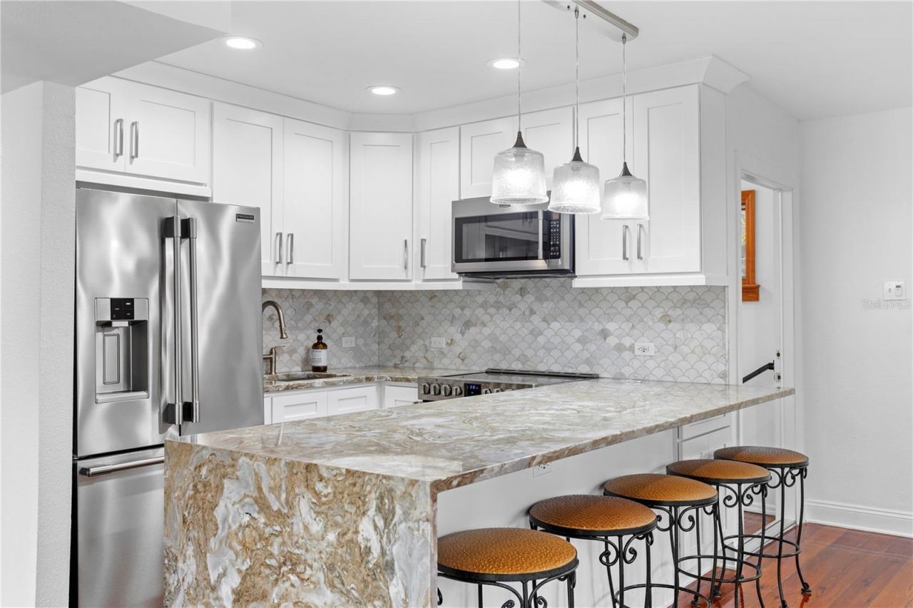 906 W Henry Avenue, Tampa, FL 33604 Photo