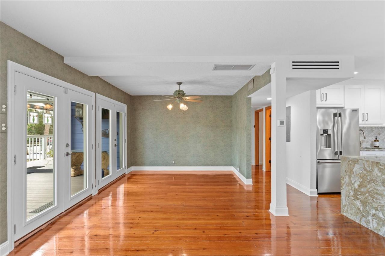 906 W Henry Avenue, Tampa, FL 33604 Photo