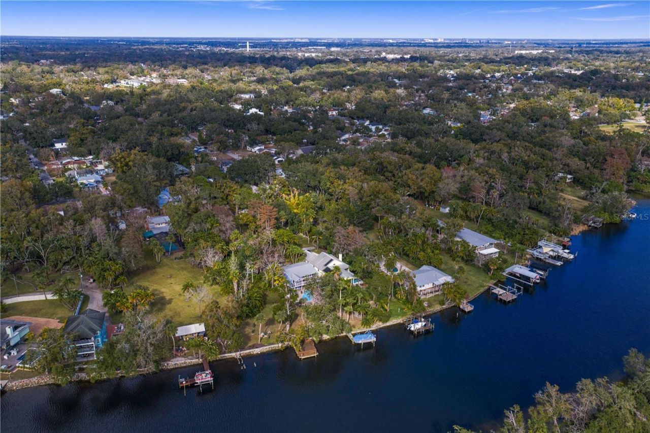 906 W Henry Avenue, Tampa, FL 33604 Photo