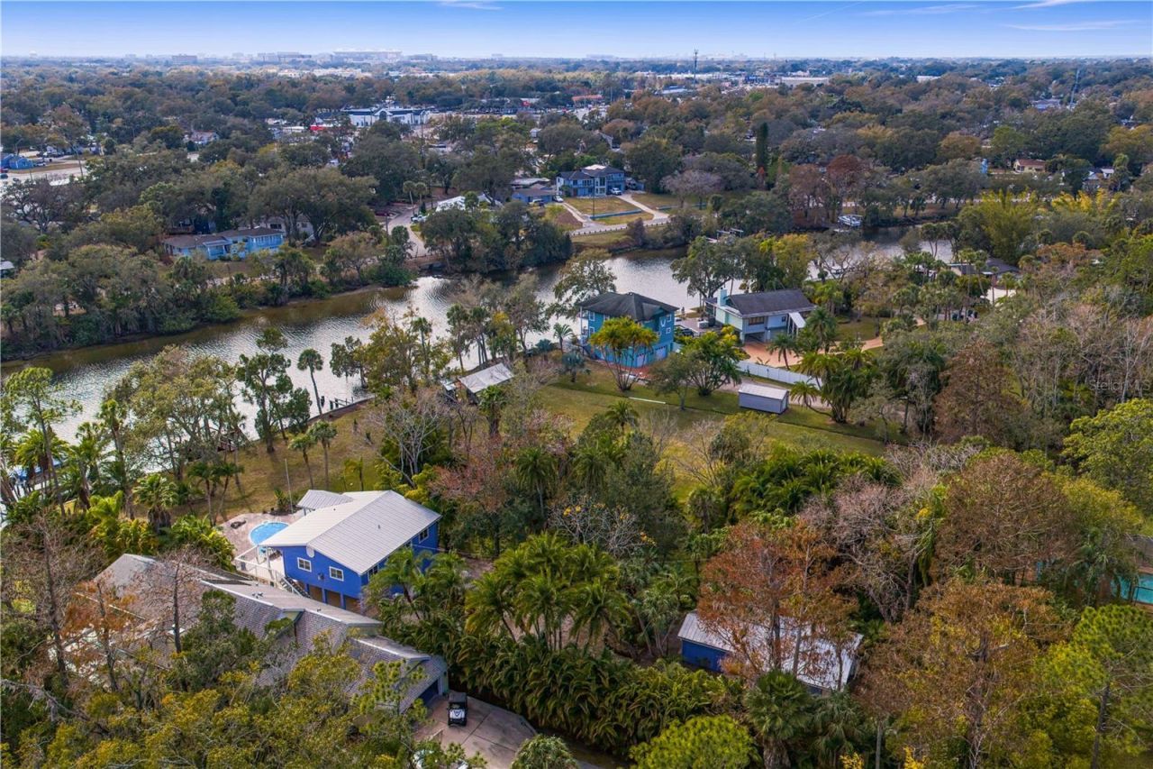 906 W Henry Avenue, Tampa, FL 33604 Photo