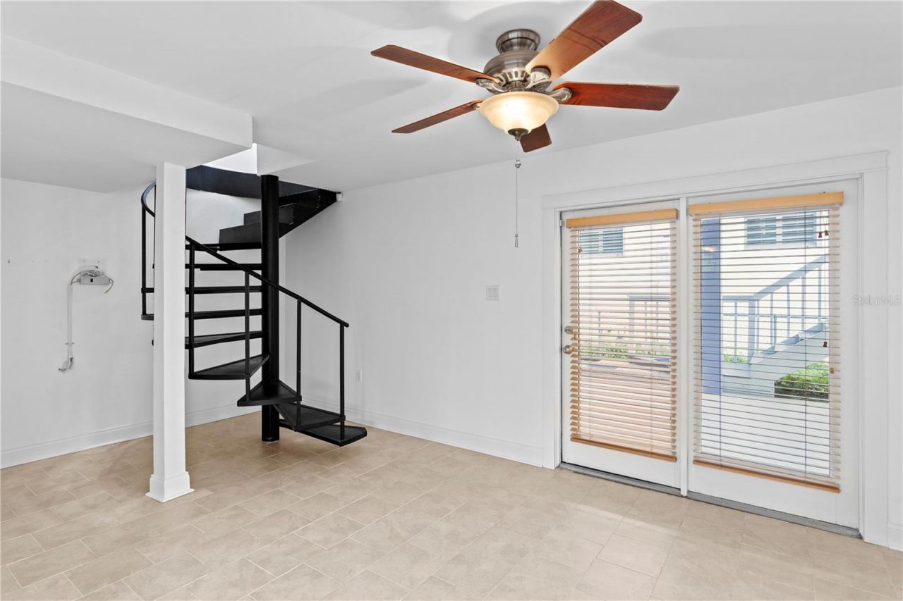 906 W Henry Avenue, Tampa, FL 33604 Photo