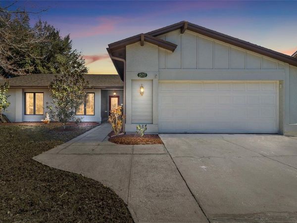 15717 PENNINGTON ROAD, TAMPA, FL 33624