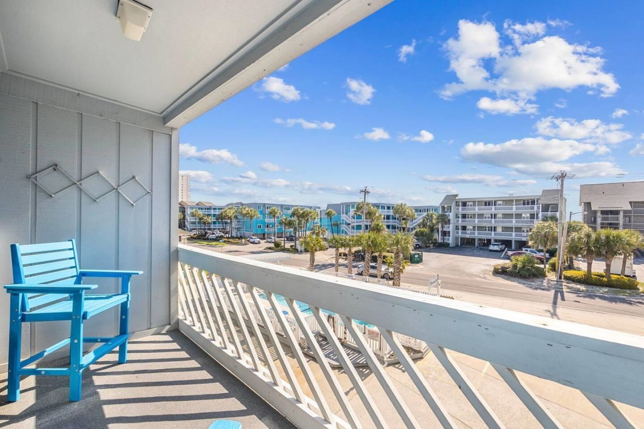 627 N Waccamaw Dr. Photo 18