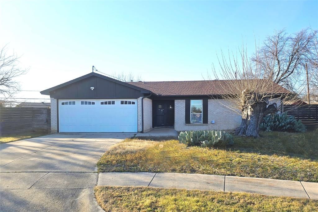 6051 Oakdale Court, Watauga, TX 76148 Main Photo