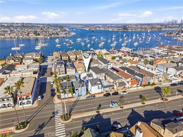 820 W Balboa Boulevard, Newport Beach, CA 92661