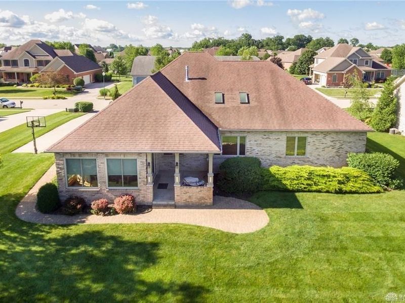 2659 Stonebridge Drive, Troy, OH 45373 Photo 12